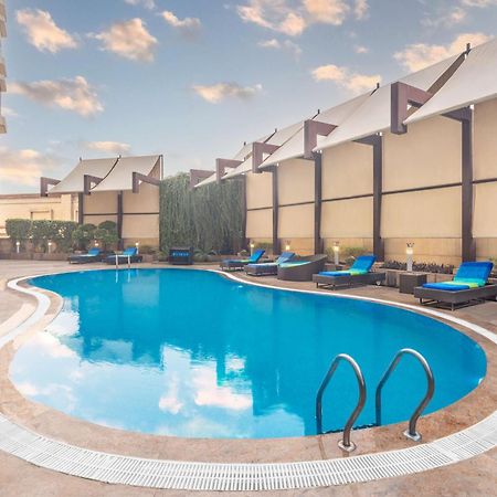 Radisson Gurugram Sohna Road City Center Гургаон Екстериор снимка