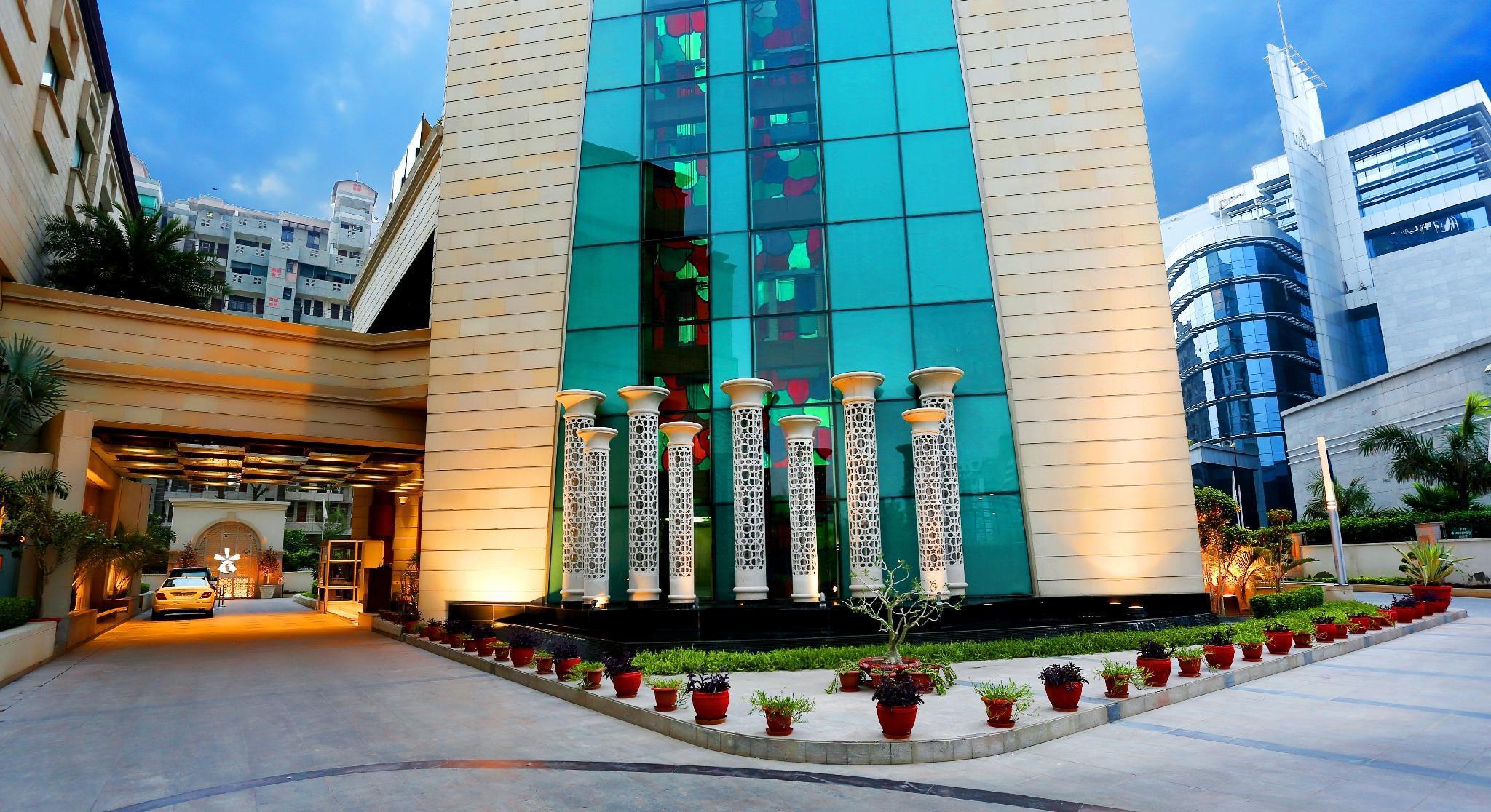 Radisson Gurugram Sohna Road City Center Гургаон Екстериор снимка