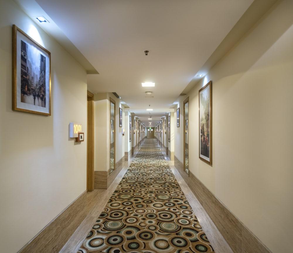 Radisson Gurugram Sohna Road City Center Гургаон Екстериор снимка