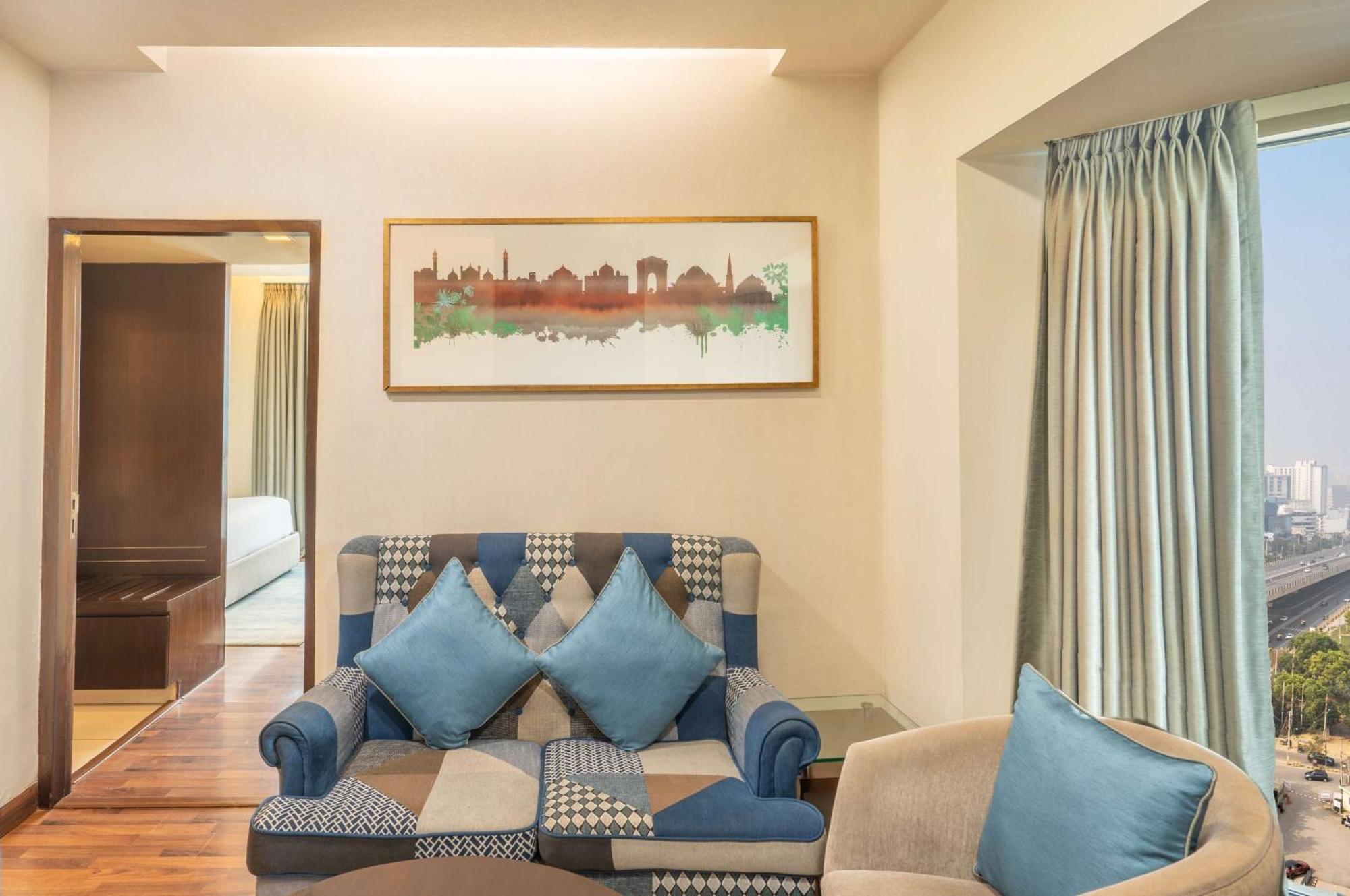 Radisson Gurugram Sohna Road City Center Гургаон Екстериор снимка